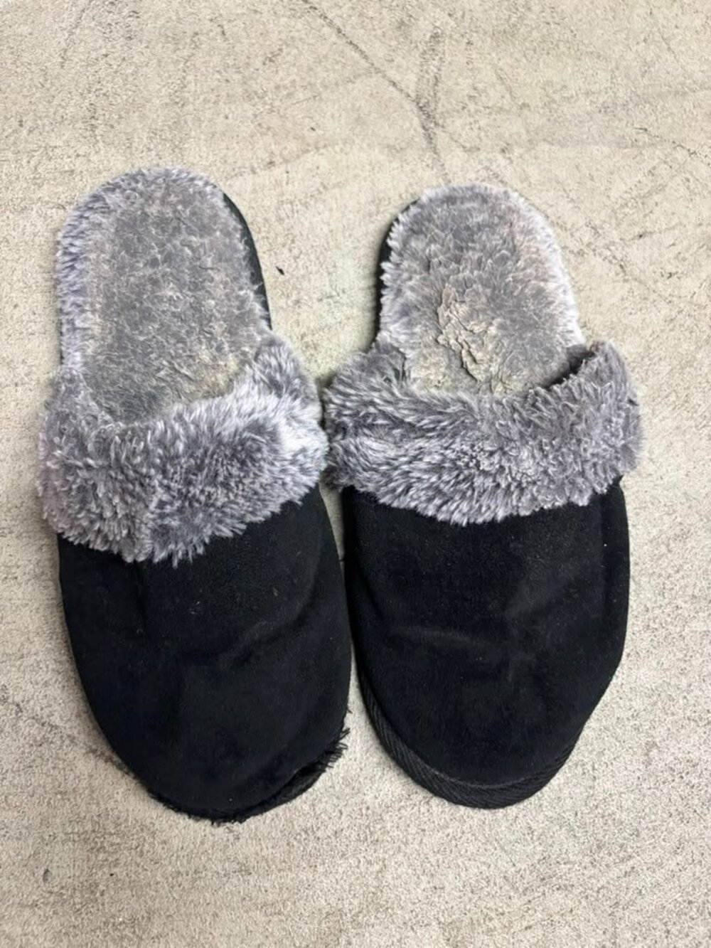 Women's Size 10 Black Suede Faux Fur Trim Clog Slippers Slip On Cozy (A1)